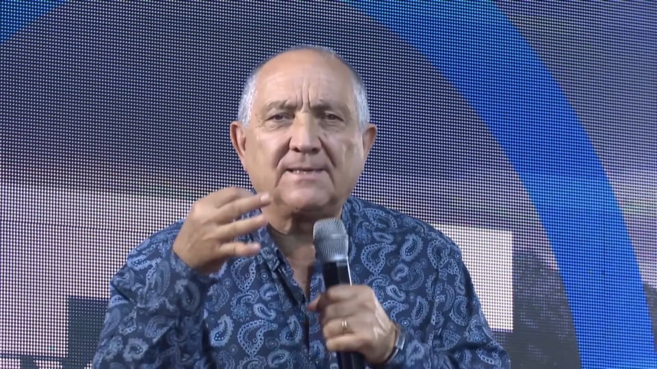  Se envanecieron en sus propios razonamientos